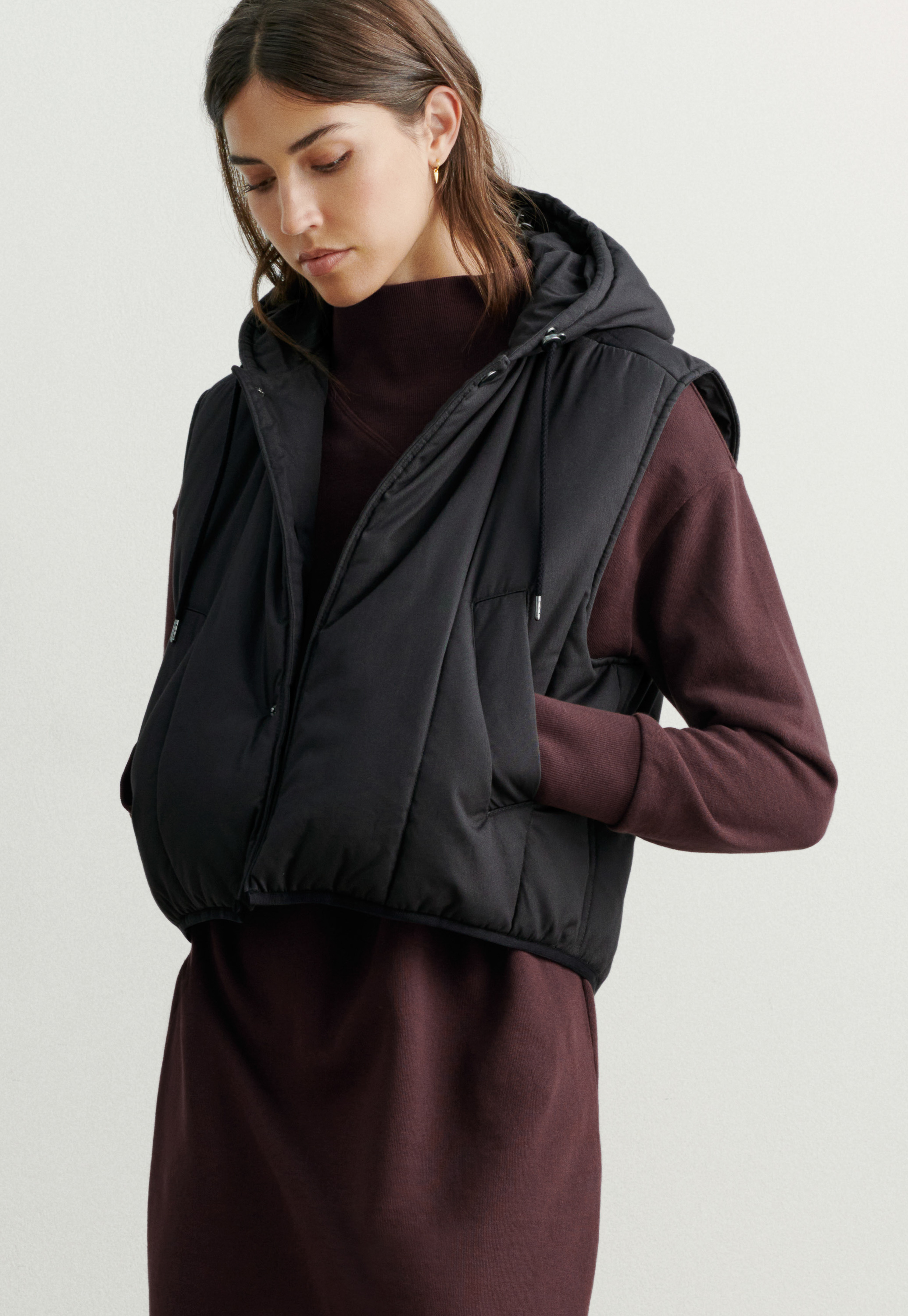 Wrap London - Cropped hooded gilet