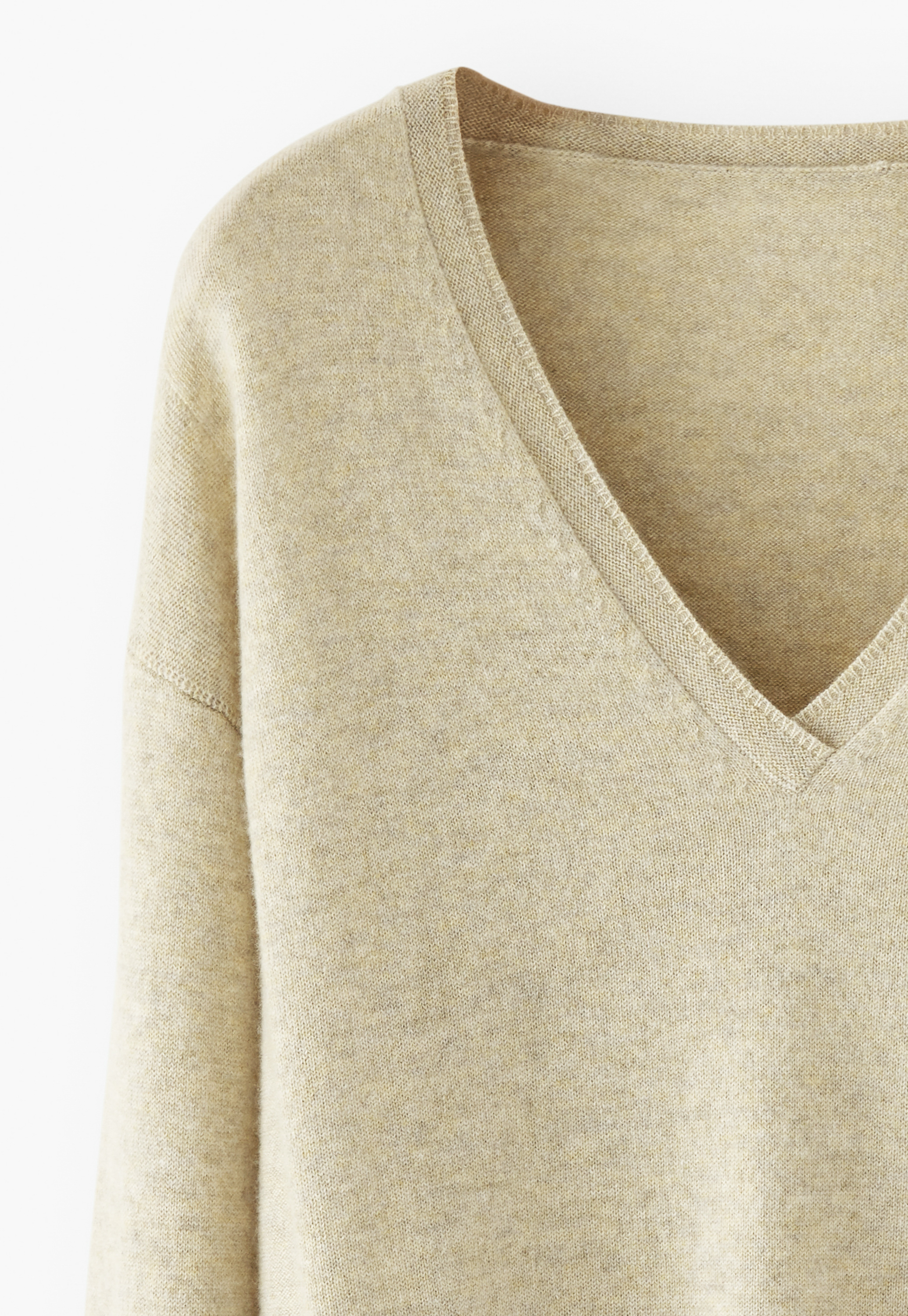 Wrap London - Cashmere v-neck sweater